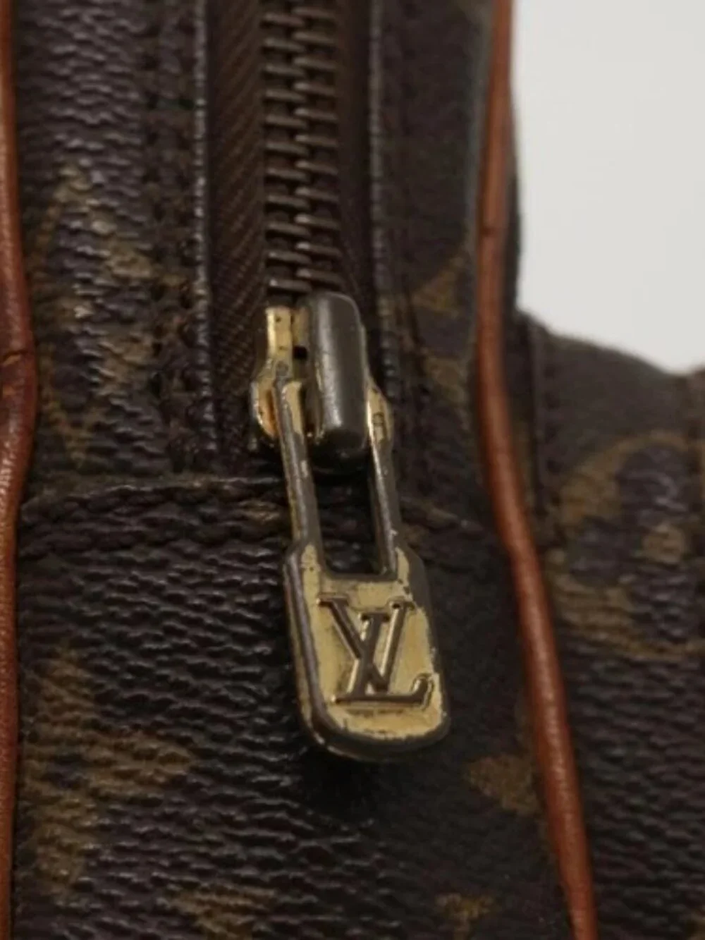 LOUIS VUITTON Monogram Mini Amazon Shoulder Bag M45238 LV Auth ar12500